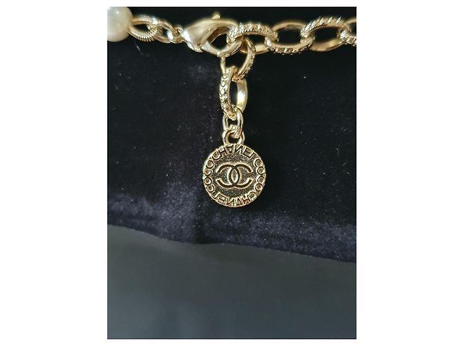 Coco Crush Collana di Perle Chanel Classica Extra Lunga A21 Crociera 100 Anni di Anniversario D'oro - vista 5