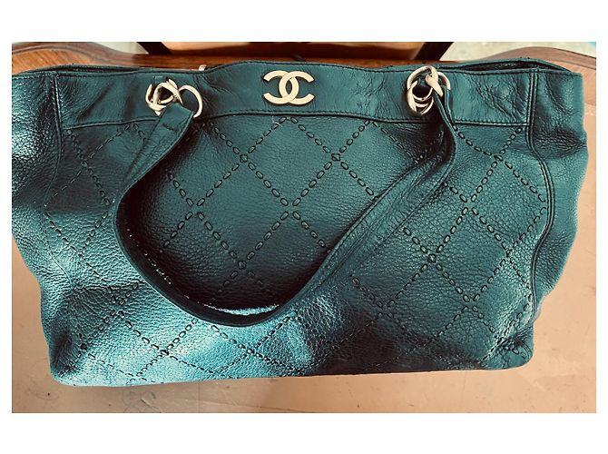 Borsa a spalla Chanel in pelle nera Nero - vista 2
