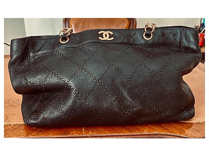 Borsa a spalla Chanel in pelle nera Nero - vista 3