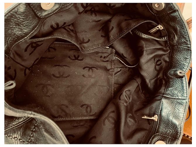 Borsa a spalla Chanel in pelle nera Nero - vista 8