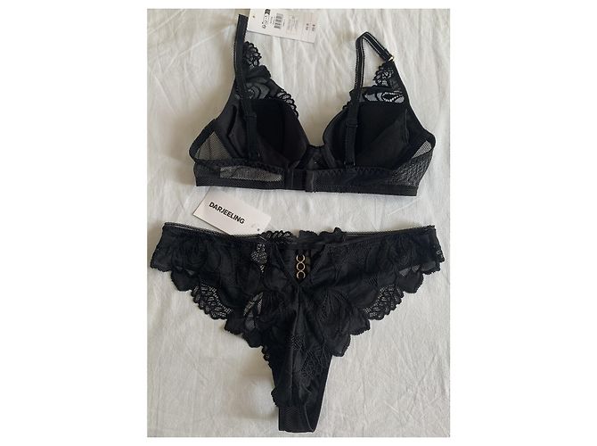 Autre Marque Darjeeling Spitzen Set Schwarz BH und String - Ansicht 5