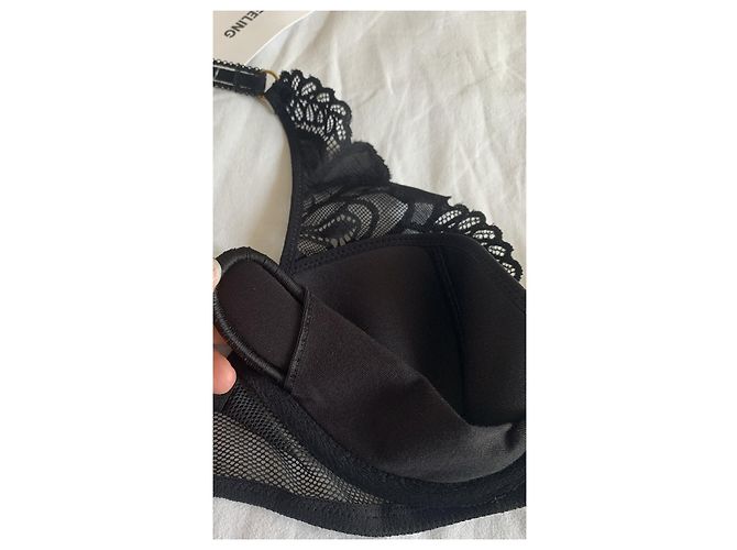 Autre Marque Darjeeling Spitzen Set Schwarz BH und String - Ansicht 9