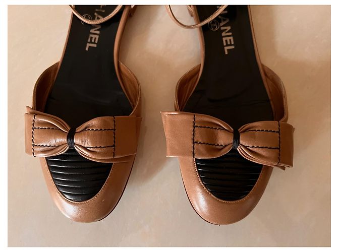 Chanel Bailarinas de Piel Camel Camello - vista 3
