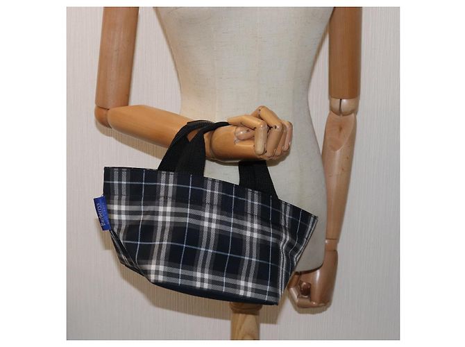 Autre Marque Borsa a mano in nylon Burberrys Nova Check Blue Label Auth yk13111 Blu navy - vista 21