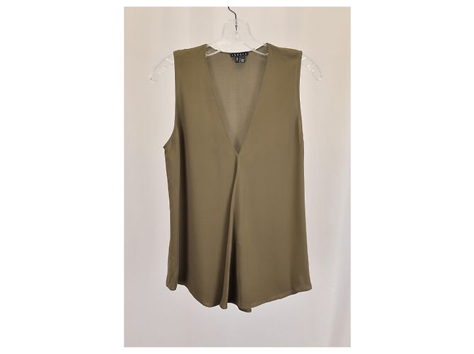 Top sin mangas V-Neck Theory en seda verde - vista 4