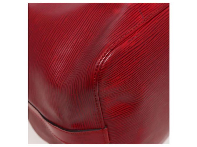 LOUIS VUITTON Epi Petit Noe Shoulder Bag Red M44107 LV Auth 77898 - view 14