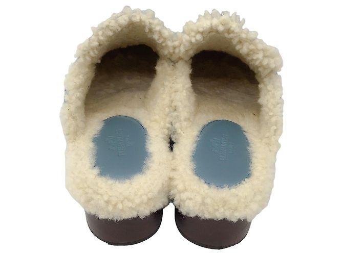 Hermès Mules / Zoccoli Carlotta in pelle di capra scamosciata blu chiaro foderati in shearling Hermes - vista 6