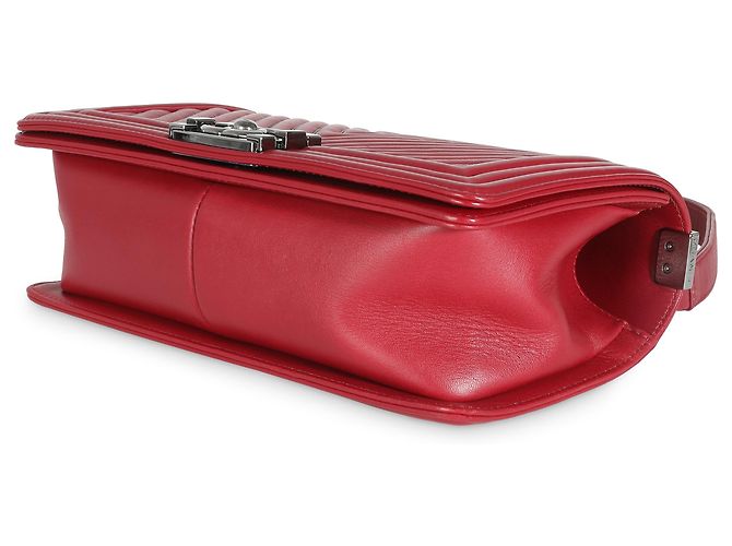 Borsa Boy media in pelle di vitello Chevron bordeaux Chanel Rosso - vista 7