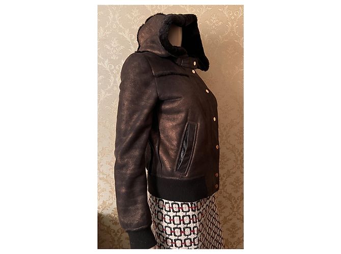 Chaqueta de piel de oveja Dolce & Gabbana bronce con capucha - vista 10