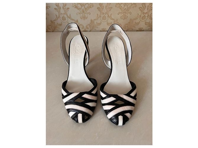 Chanel Leder Pumps Größe 37 - Ansicht 10