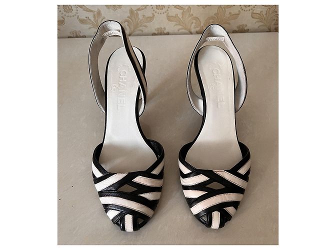 Chanel Leder Pumps Größe 37 - Ansicht 2