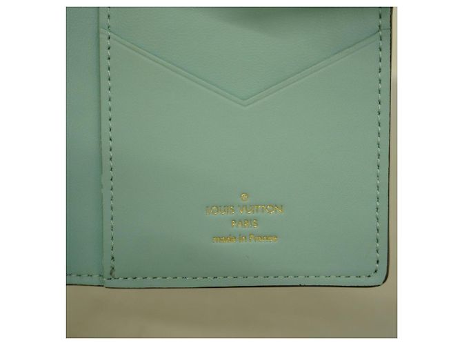 Capucines Cartera Vertical LV Louis Vuitton Beige - vista 5