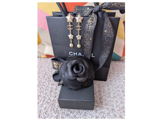 Chanel CC A17B GHW Orecchini Long Logo Pearl Star scatola D'oro - vista 15