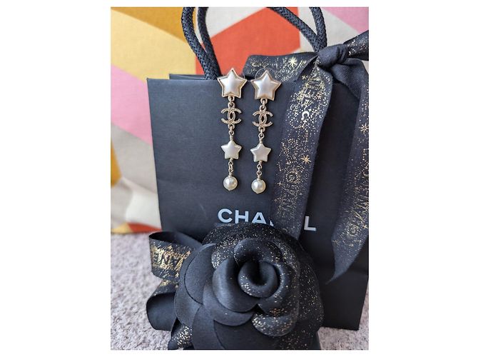 Chanel CC A17B GHW Orecchini Long Logo Pearl Star scatola D'oro - vista 17