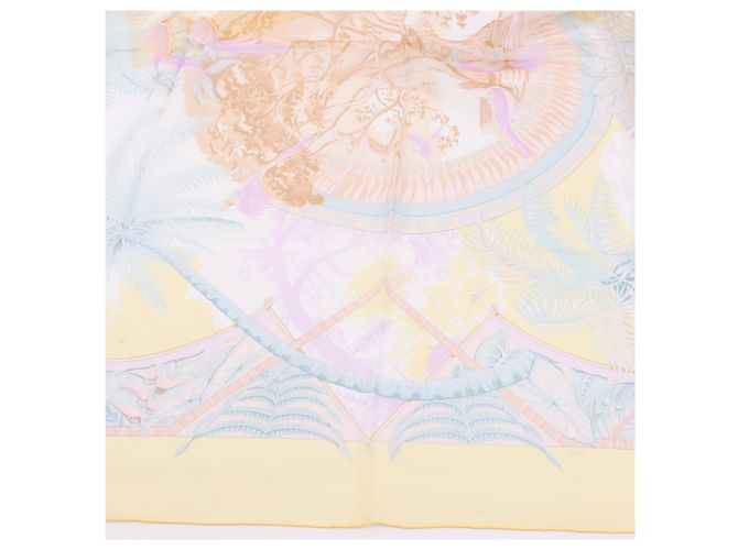 Bufanda de Seda 100% Hermès Carré 90 "ALOHA" Amarillo - vista 7