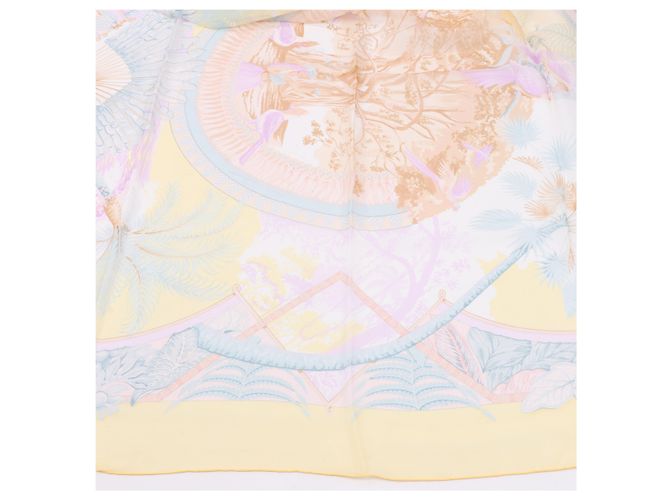 Bufanda de Seda 100% Hermès Carré 90 "ALOHA" Amarillo - vista 9