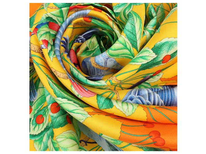 Foulard Hermès Carré 90 "Les merises" 100% Seta Arancione - vista 2