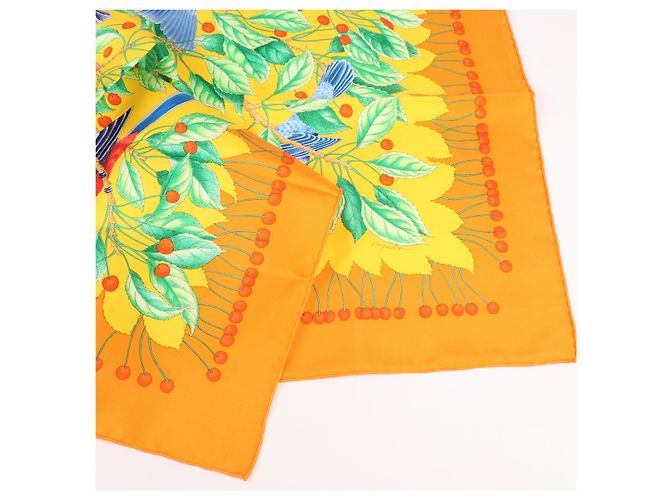 Foulard Hermès Carré 90 "Les merises" 100% Seta Arancione - vista 3