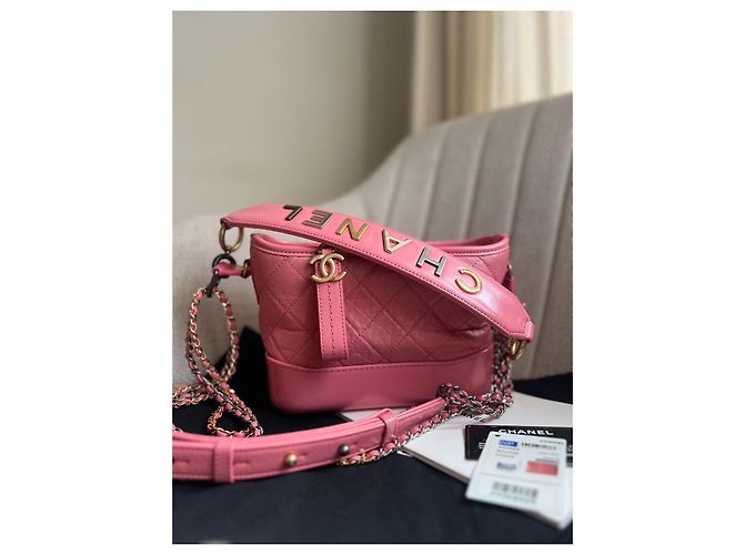CHANEL Gabrielle Hobo con manico logo e pelle di vitello trapuntata invecchiata Rosa - vista 2
