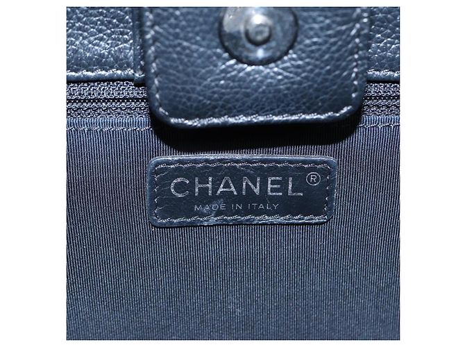Borsa Tote CHANEL Executive Turn Lock in pelle caviar nera CC Auth bs15381 Nero - vista 20