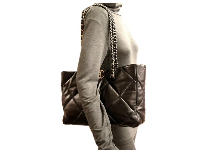 Chanel Chanel 19 Nero - vista 7