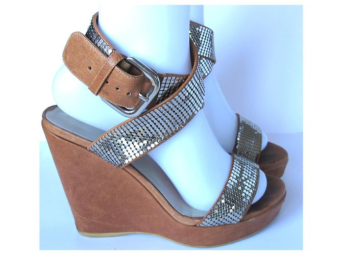 Wedges en cuir marron STUART WEITZMAN - vue 3