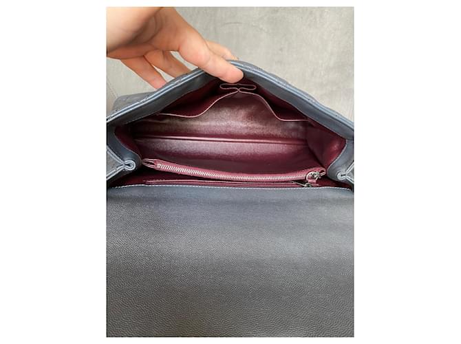 Chanel Borsa a flap grande Coco Handle Grigio - vista 13