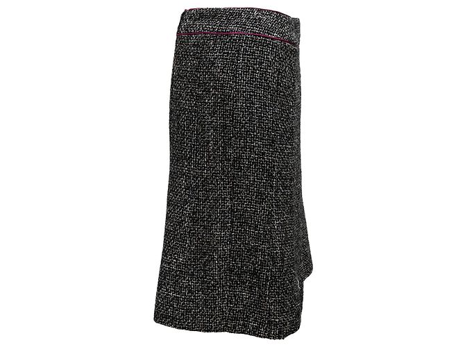Vintage Schwarz-Weiß Chanel Herbst/Winter 2003 Tweed-Rock Größe FR 46 - Ansicht 2
