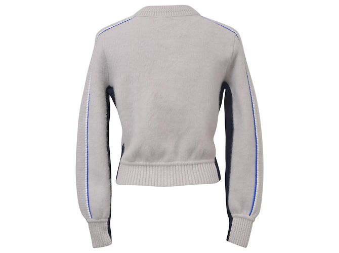 Timeless Chanel-Cardigan mit Knöpfen aus grauer Kaschmirwolle - Ansicht 3