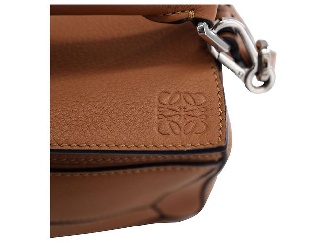 Sac Mini Puzzle Loewe en cuir de veau tan Marron - vue 13