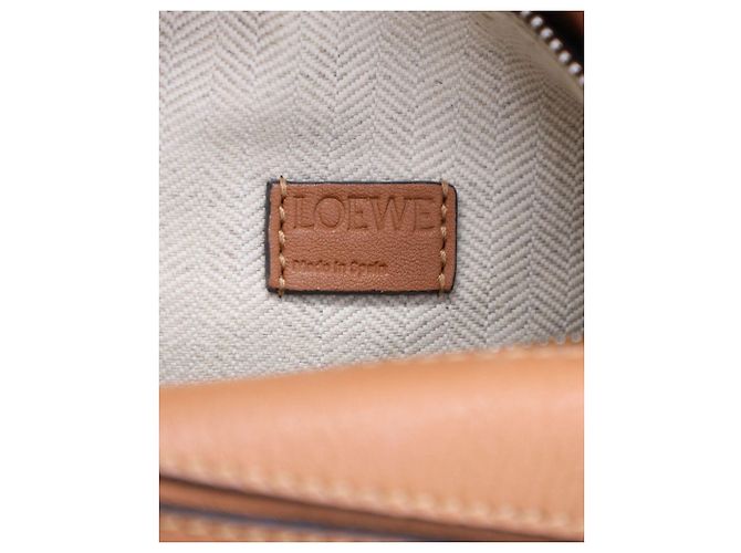 Sac Mini Puzzle Loewe en cuir de veau tan Marron - vue 8