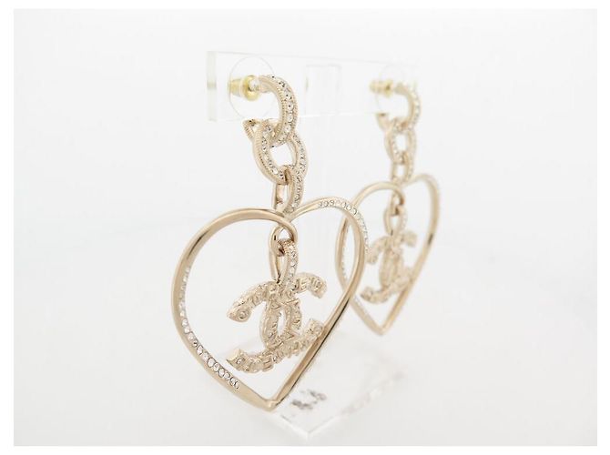 NOVE ORECCHINI PENDENTI CHANEL LOGO CC STRASS CUORE NUOVI ORECCHINI D'oro - vista 3