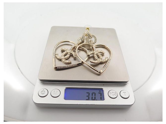 NOVE ORECCHINI PENDENTI CHANEL LOGO CC STRASS CUORE NUOVI ORECCHINI D'oro - vista 7