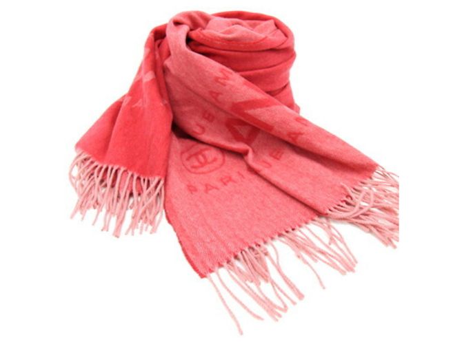 Timeless Chanel Cashmere Stole in Pink and Red - view 5