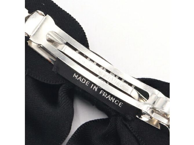 Timeless Clip per capelli in raso nero Chanel per donne - vista 3