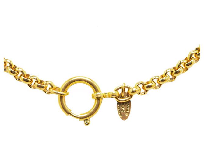 Timeless Colar pendente em círculo com corrente Coco Mark da Chanel em acabamento dourado - vista 2