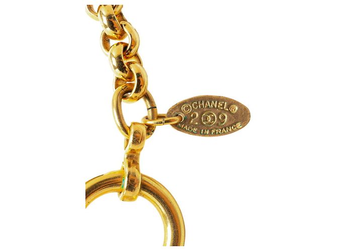 Timeless Colar pendente em círculo com corrente Coco Mark da Chanel em acabamento dourado - vista 3