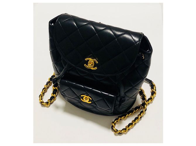 Chanel Duma Rucksack aus schwarzem Lammleder und Gold Gold hardware - Ansicht 12