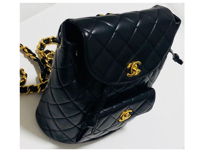 Chanel Duma Rucksack aus schwarzem Lammleder und Gold Gold hardware - Ansicht 17