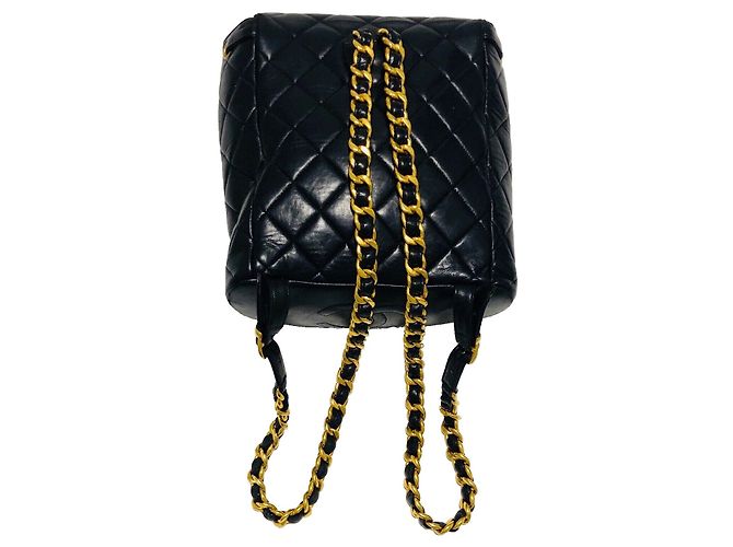 Chanel Duma Rucksack aus schwarzem Lammleder und Gold Gold hardware - Ansicht 2