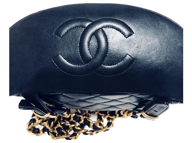 Chanel Duma Rucksack aus schwarzem Lammleder und Gold Gold hardware - Ansicht 6