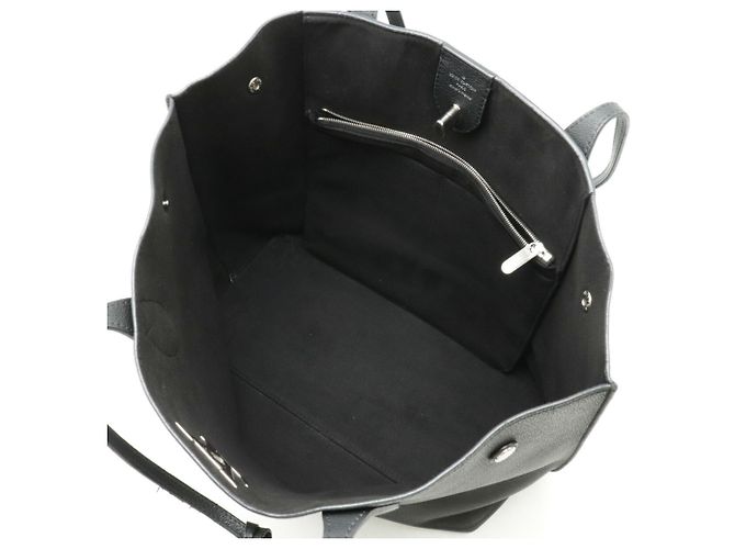 Twist Borsa Tote Lock Me Go di Louis Vuitton Nero - vista 7
