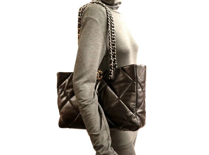 Borsa Tote Chanel 19 Chain per donne Nero - vista 8
