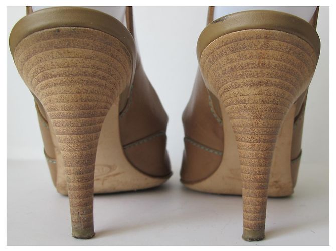 Sandali open toe Tod's in pelle marrone chiaro - vista 10