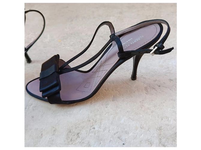 Alberta Ferretti Satin Pumps Schwarz Größe 38 - Ansicht 2
