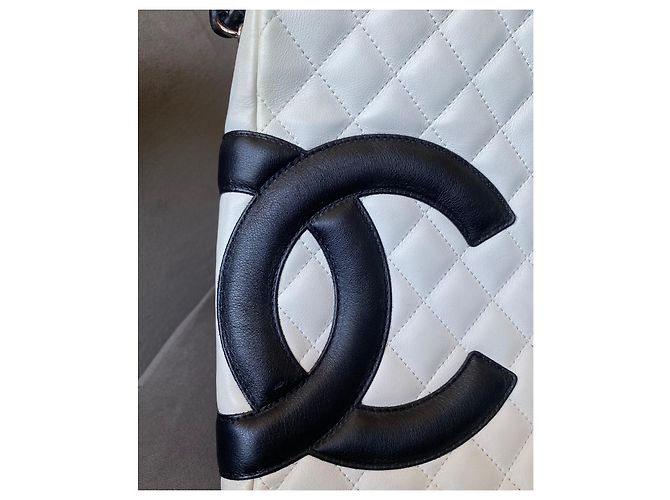 Borsa messenger piatta Chanel Cambon in pelle bianca Bianco - vista 4