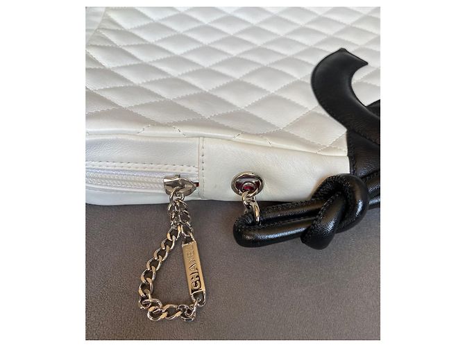 Borsa messenger piatta Chanel Cambon in pelle bianca Bianco - vista 8