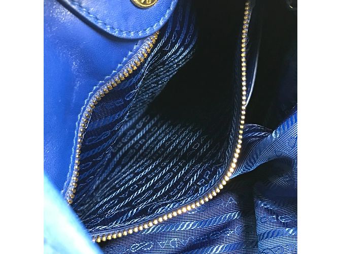Tote Prada blaue Lederhandtasche - Ansicht 15