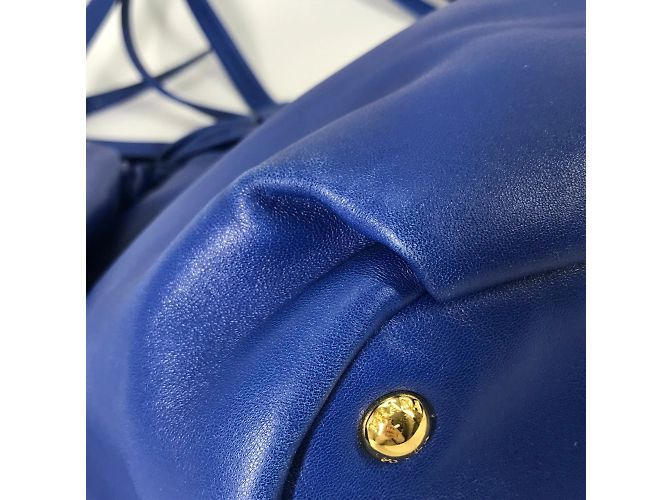Tote Prada blaue Lederhandtasche - Ansicht 6