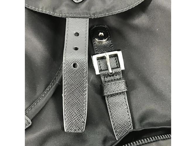 Prada 1BZ032 Logo-Platte Rucksack Schwarz - Ansicht 12